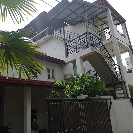 Surf & Salt Apartment Weligama Exterior photo