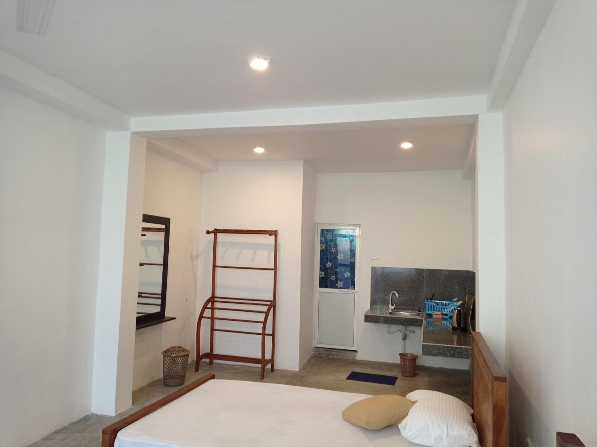 Surf & Salt Apartment Weligama Exterior photo